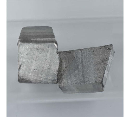 Литий металлический марки ЛЭ-1, ЛЭ-2 в Жлобине