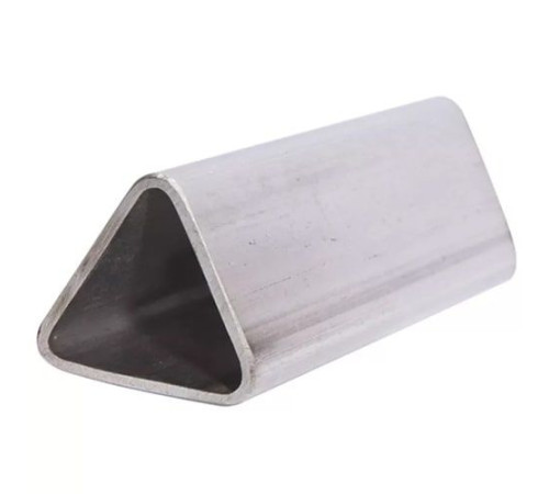 Треугольные трубы в Жлобине для строительства и металлоконструкций